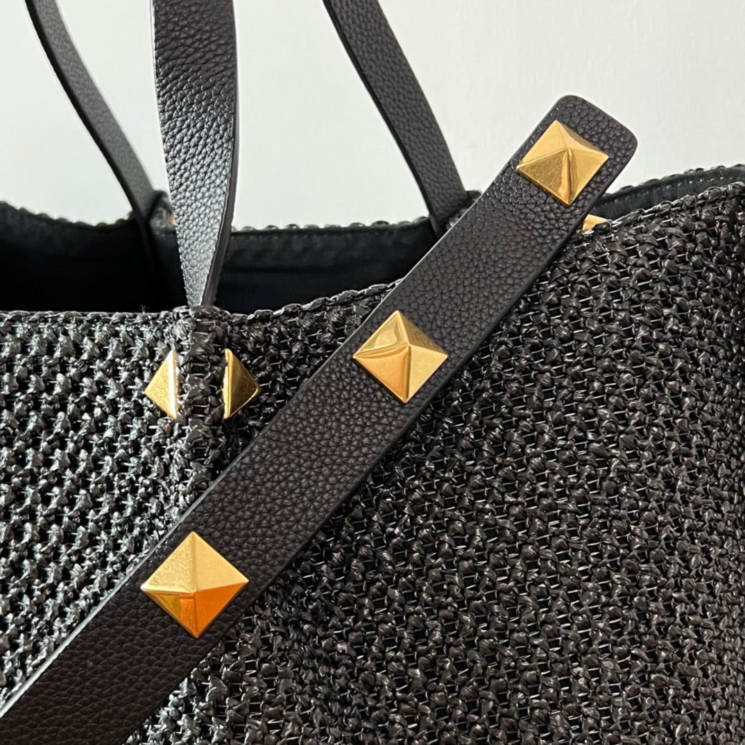 Valentino Spring and Summer 35 Bolso tote negro rafia 552573