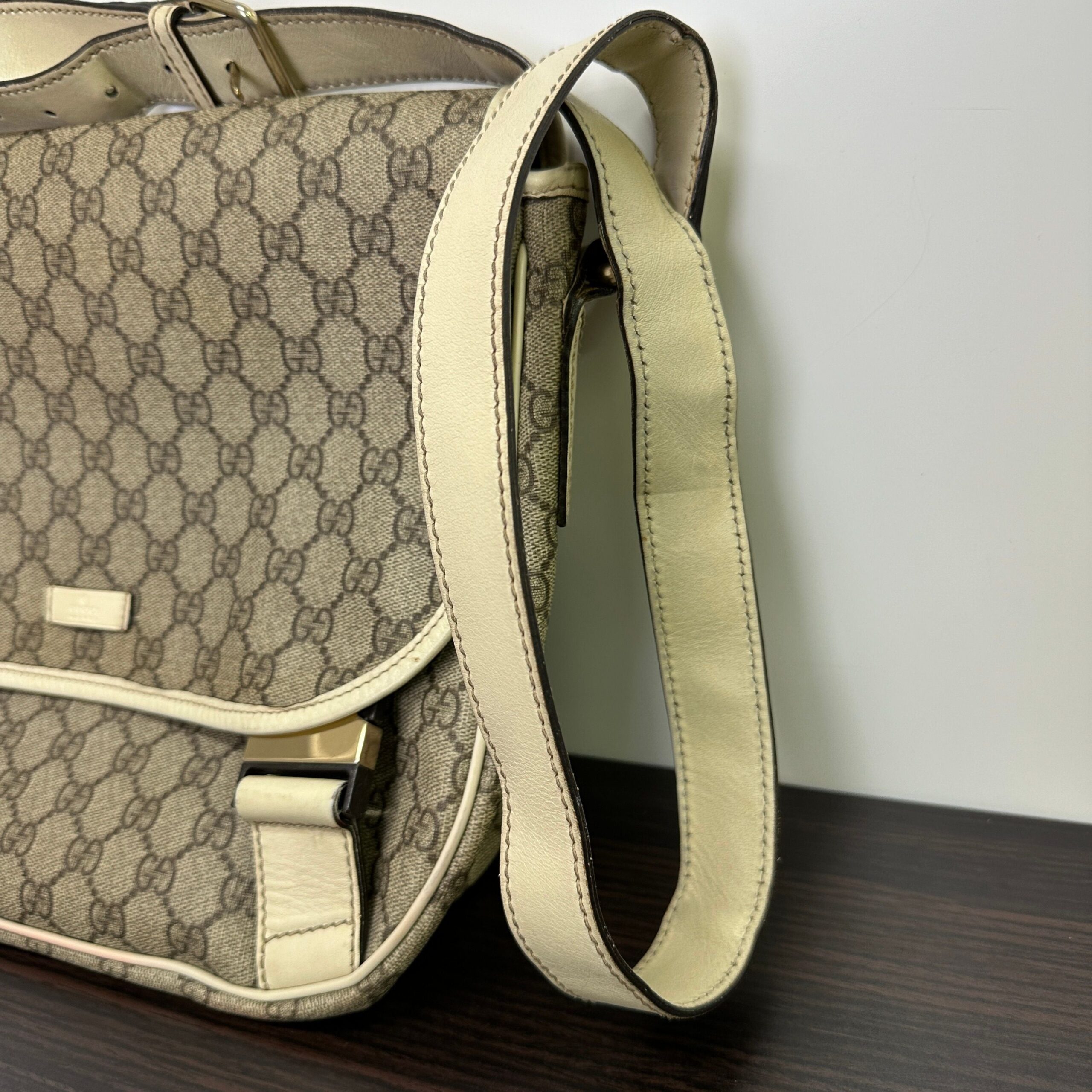 Snaffle bit vinyl Bolso cruzado Gucci Gris in Vinyl