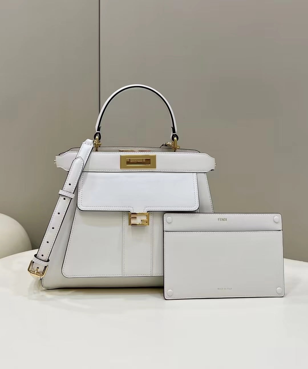 Fendi Peekaboo 33 Bolso DE Piel de becerro Blanco CON Correa y Herrajes de oro