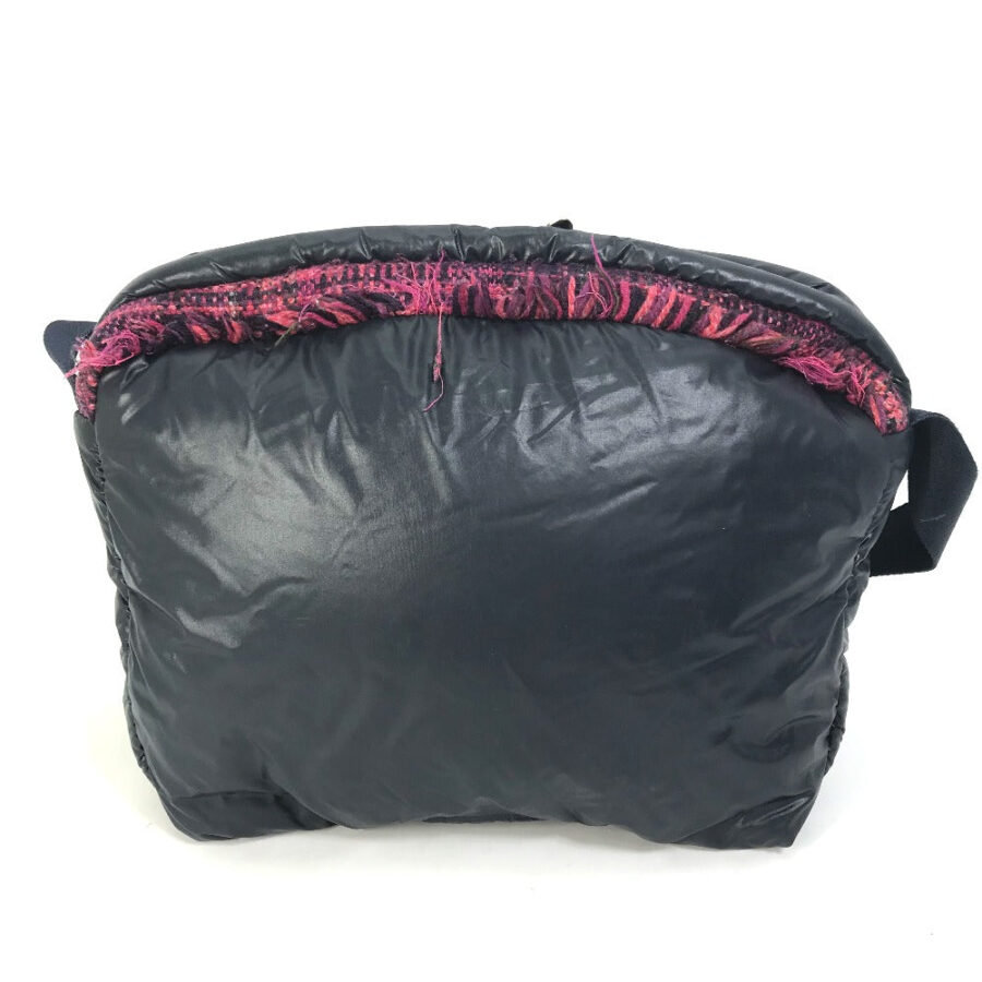 Chanel Shoulder Bag navy – front view