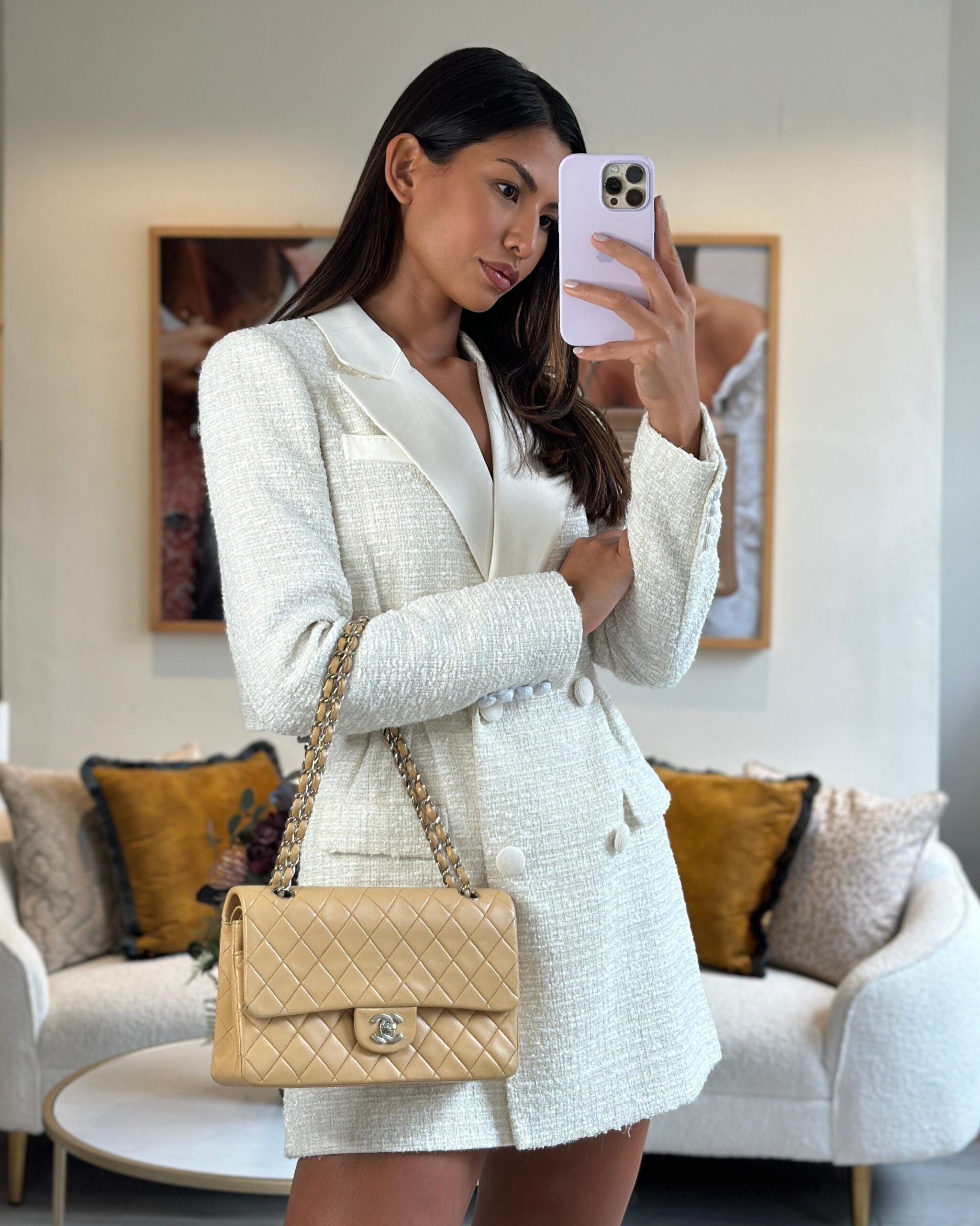 Chanel Classic Medium Double Flap Bag Beige en piel de cordero con herrajes plateados