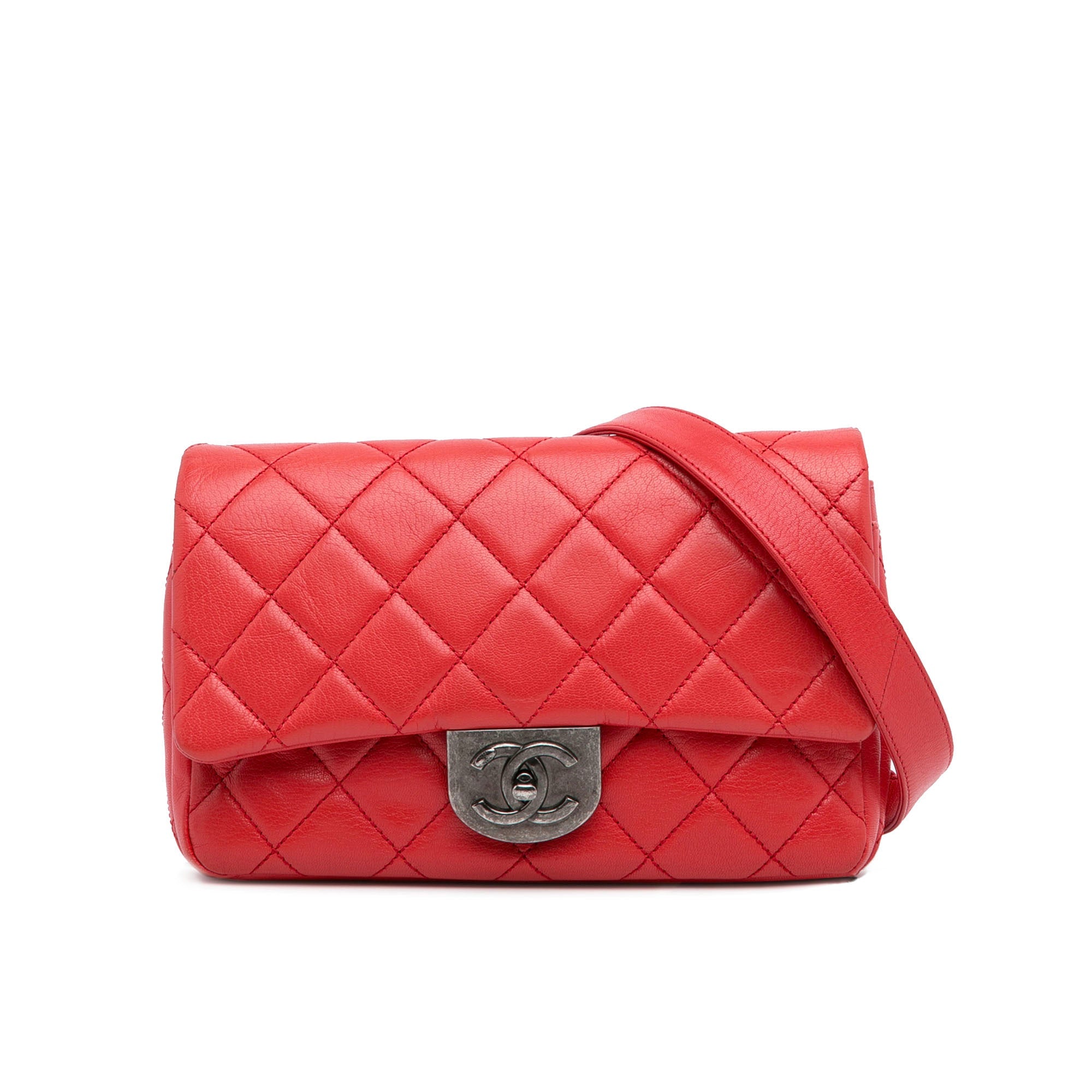 Cartera satchel Chanel pequeña de piel de cabra con doble uso y solapa con cadena de cintura en color rojo