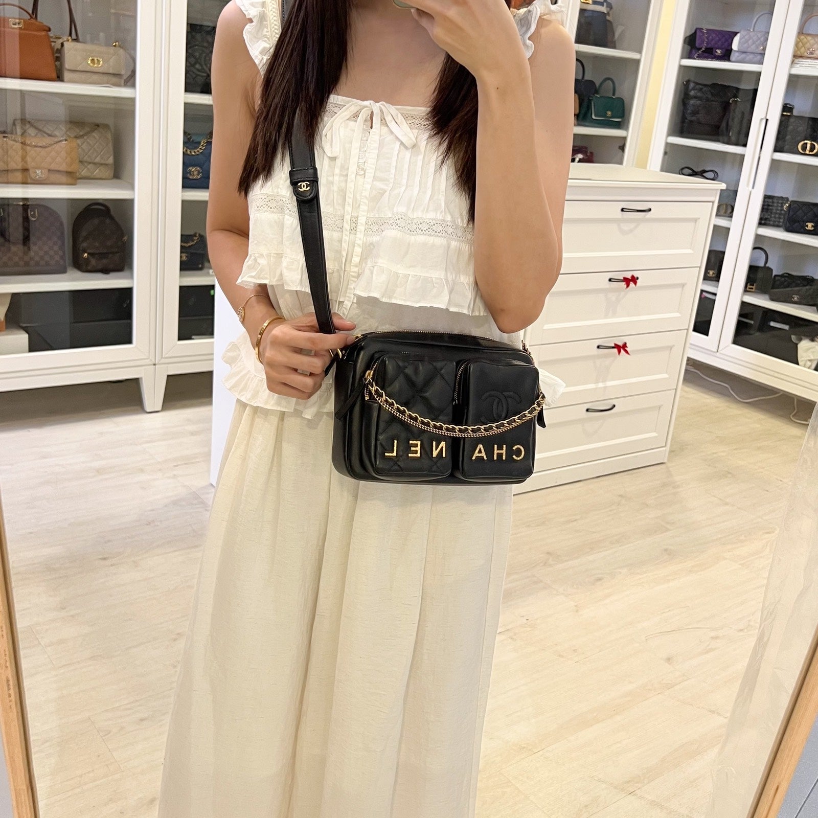 Chanel 22C Seasonal Camera Bag en Piel de becerro Negro y AGHW (Model: )
