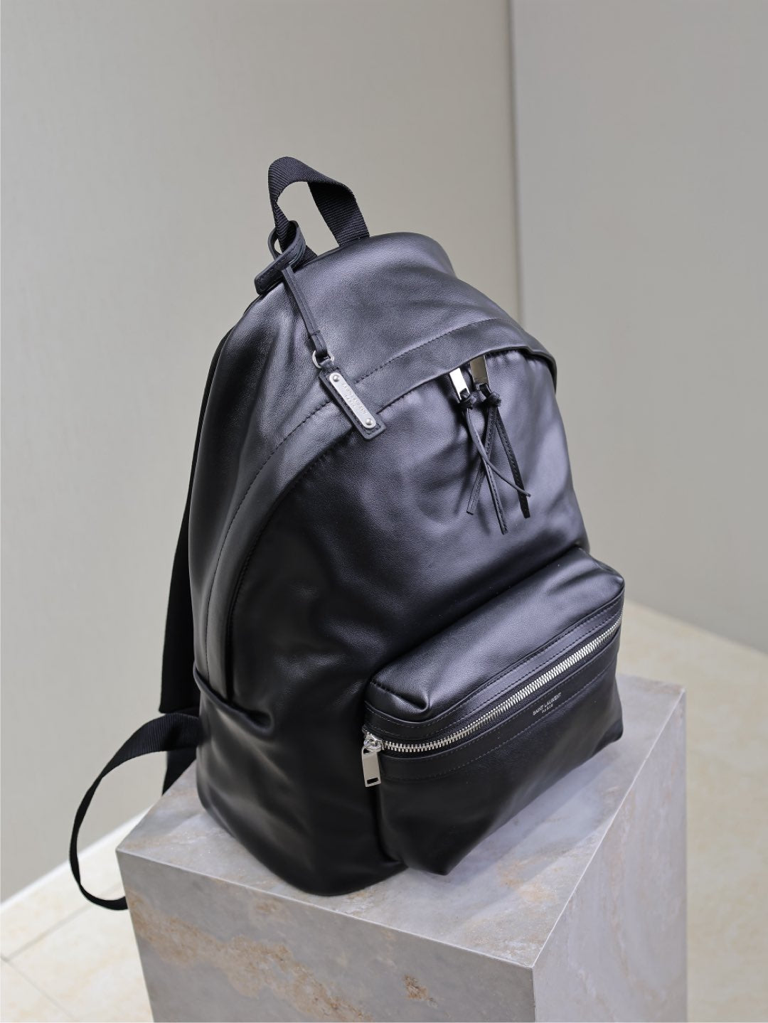 CITY BACKPACK 35 IN Negro Piel de becerro